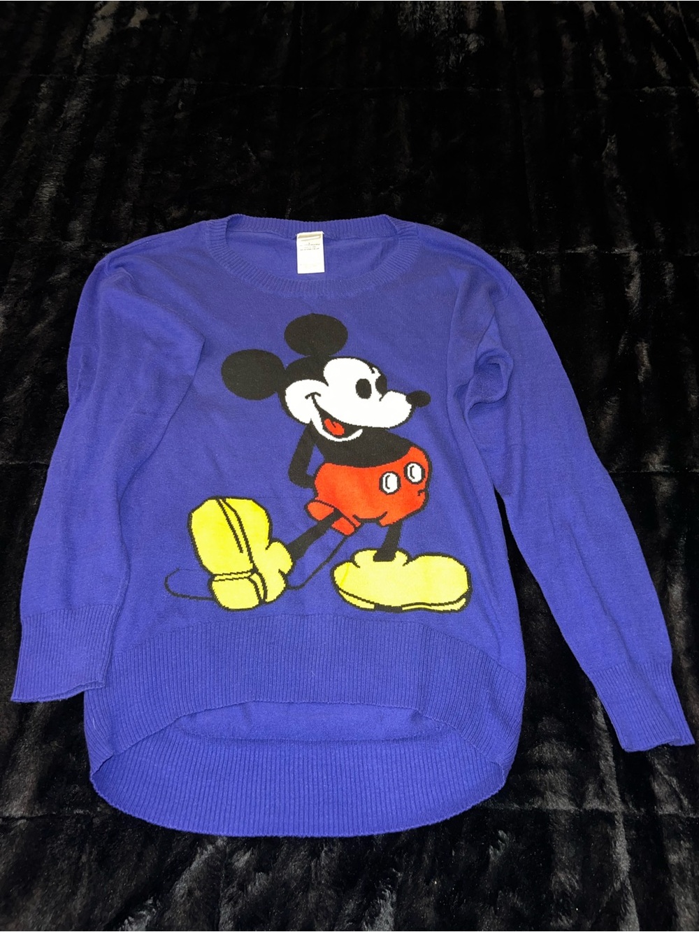 Womens mickey sweater size L